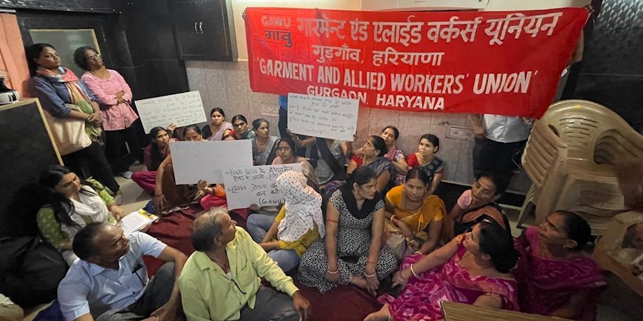 Meeting of protesting workers